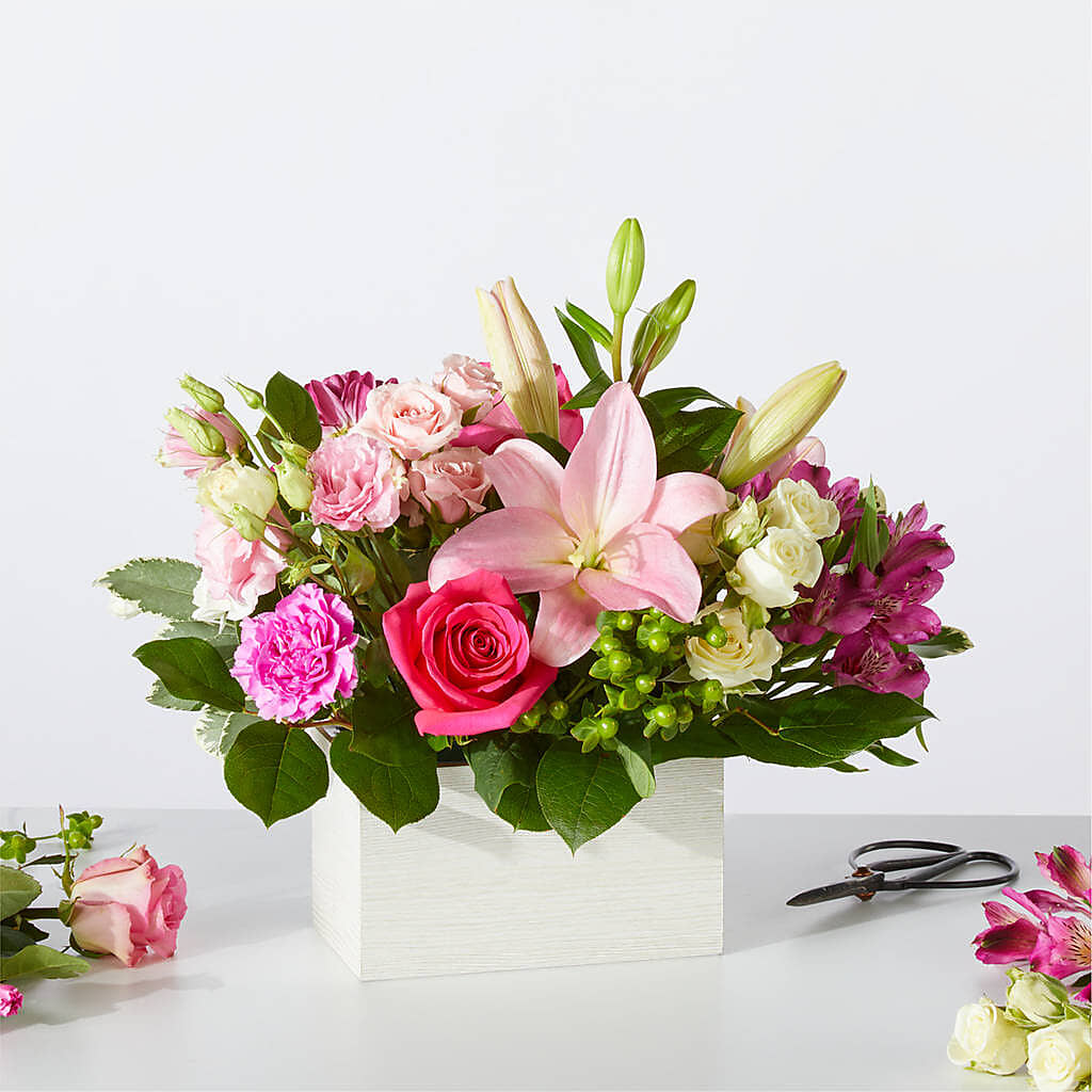 Sweetberry Box – A Florist Original – The Flower Nook Inc, Orlando FL