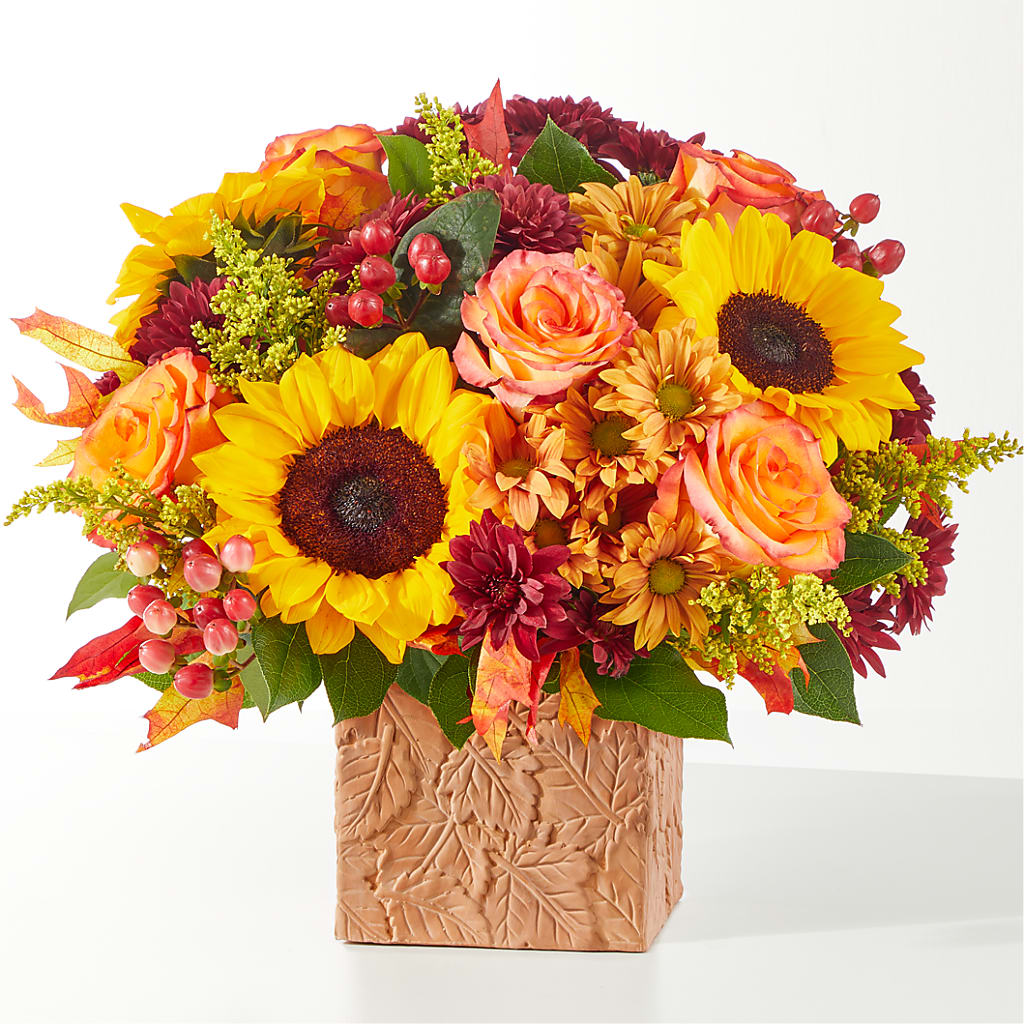 The Outdoors Bouquet – The Flower Nook Inc, Orlando FL