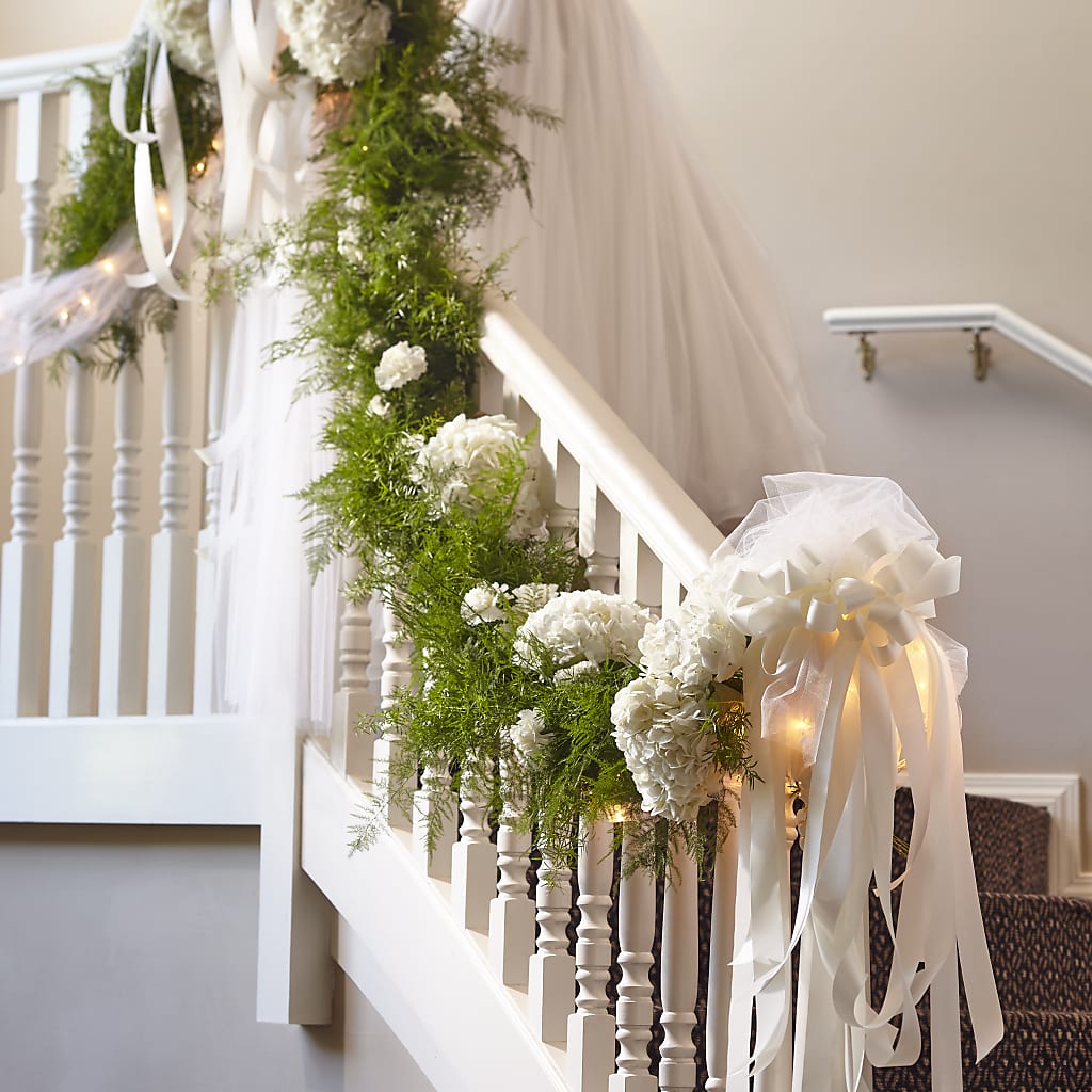 Champagne Dreams Garland – The Flower Nook Inc, Orlando FL