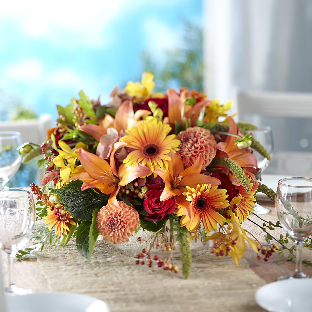 One and Only Centerpiece – The Flower Nook Inc, Orlando FL