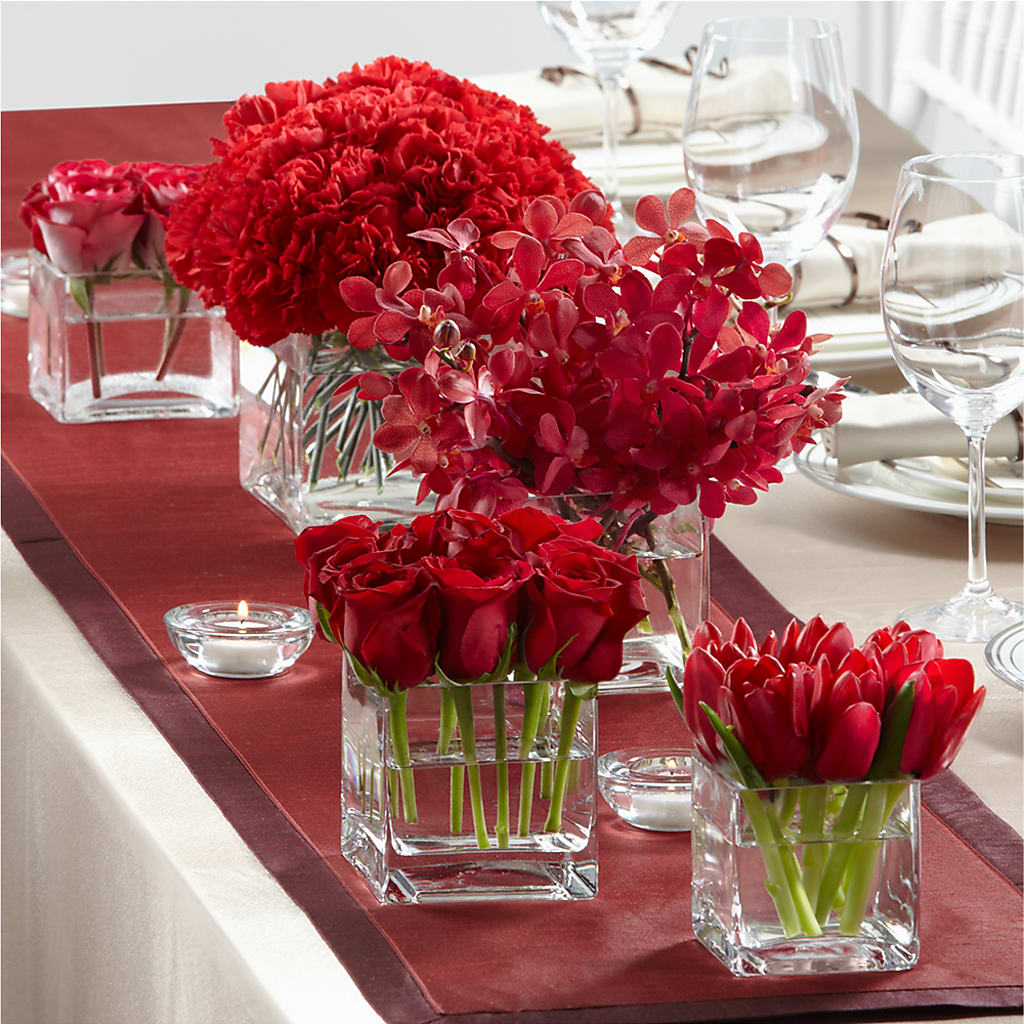 Modern Grace Centerpiece – The Flower Nook Inc, Orlando FL