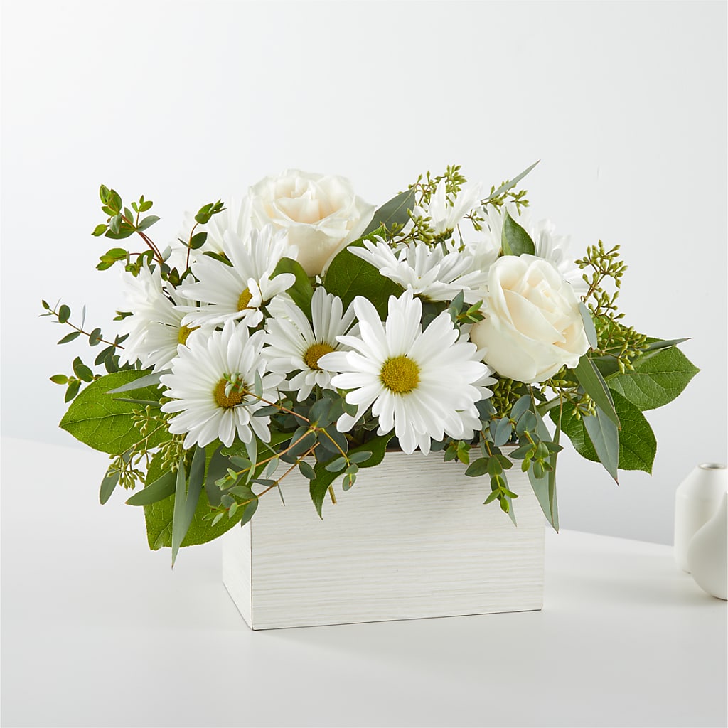 Fresh Linen Box Bouquet –  The Flower Nook Inc, Orlando FL