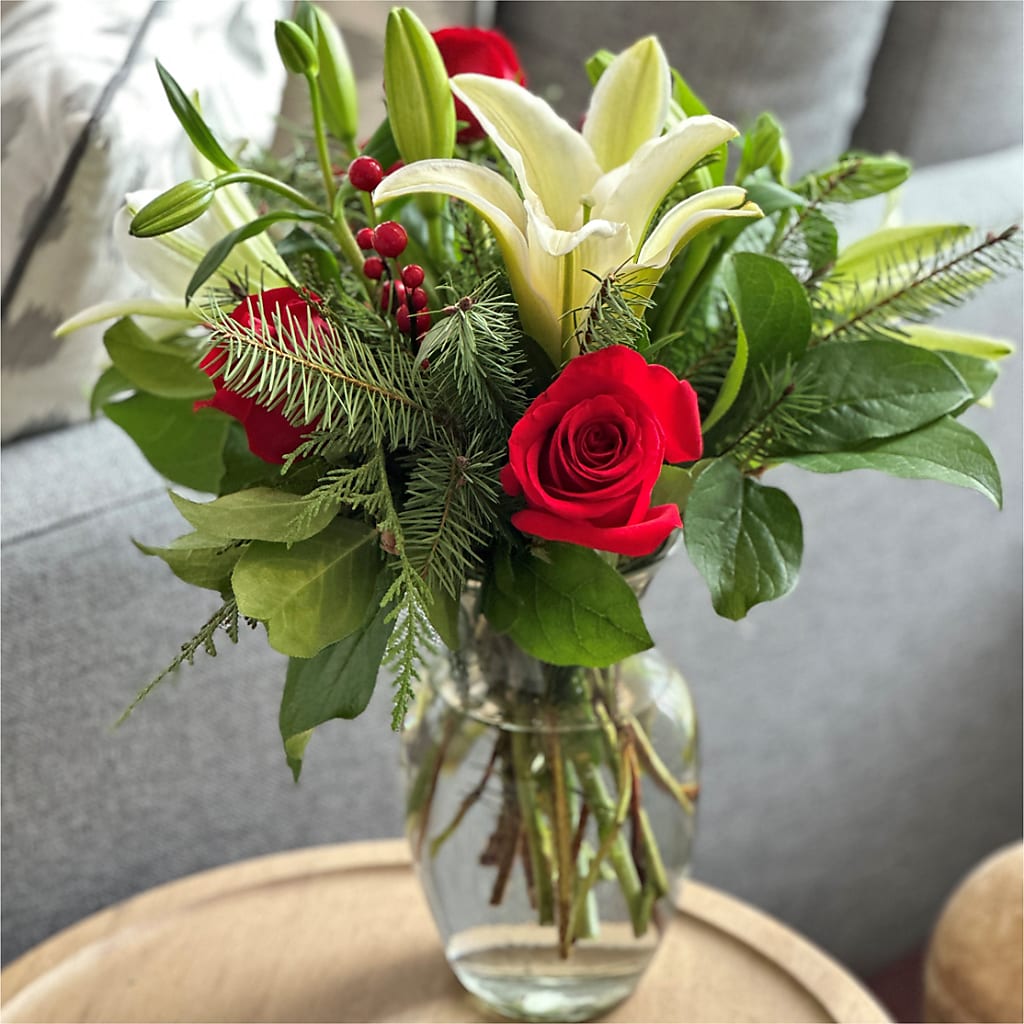 Sparkling Snowflakes Bouquet –  The Flower Nook Inc, Orlando FL