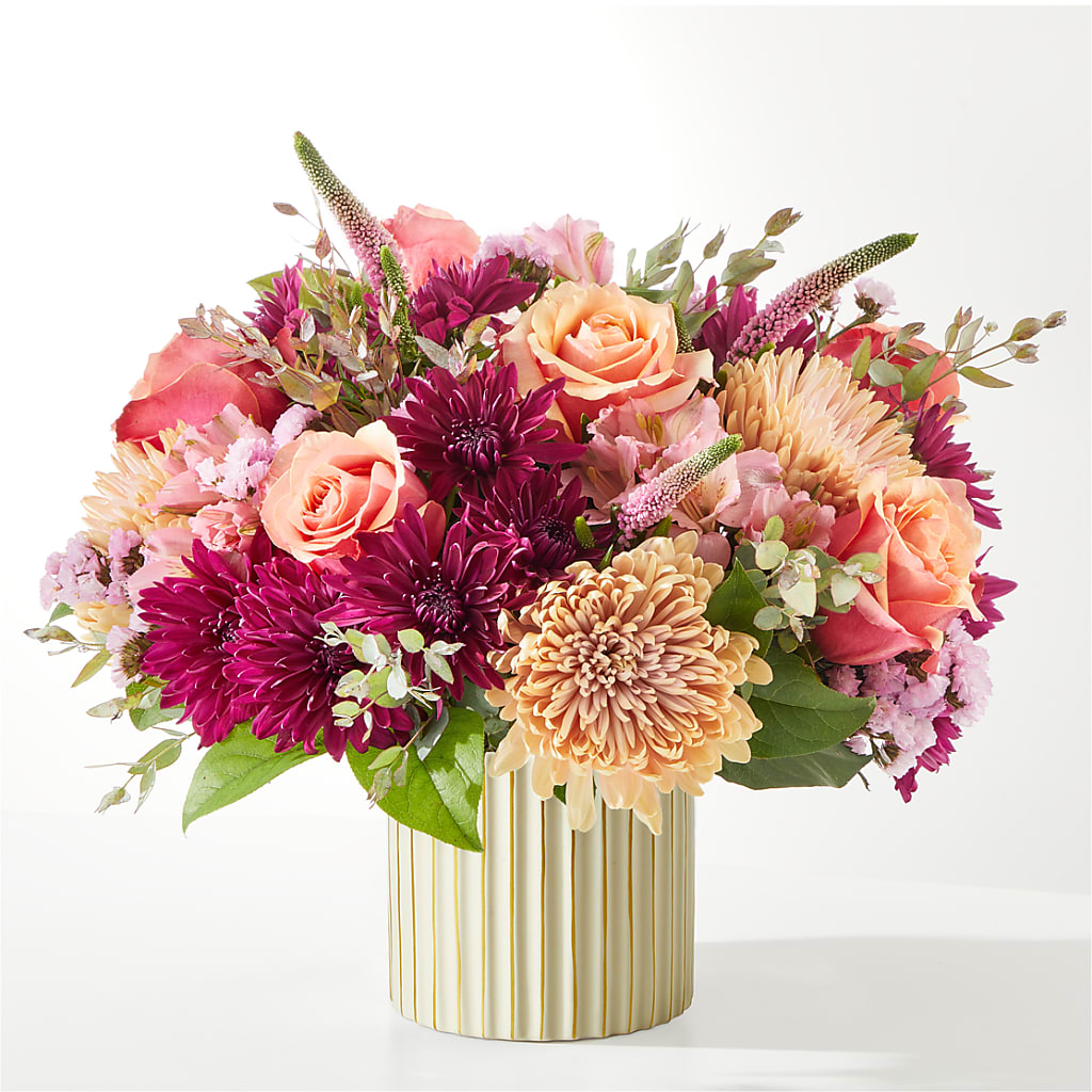 Berry Cobbler Bouquet with Ivory Vase –  The Flower Nook Inc, Orlando FL